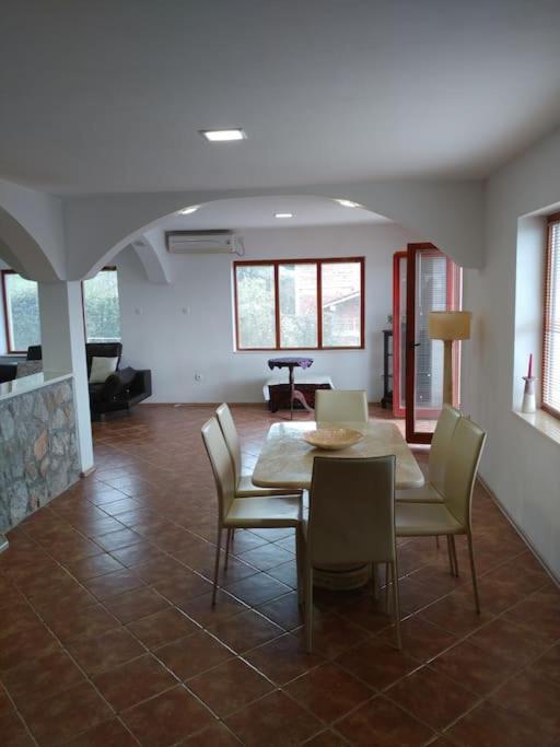אוהריד Casa Farmak - 4 Bedroom Lux Apartment With Infinity Pool & Lake View מראה חיצוני תמונה